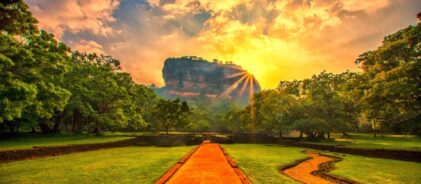 Dambulla,Pidurangala,andSigiriyaDayTripfromAnuradhapura